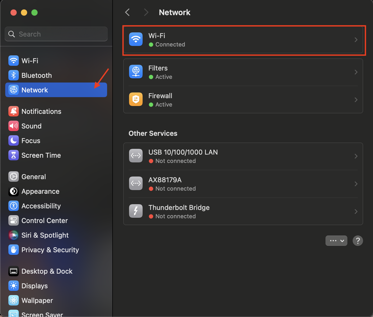 Screenshot: System Preferences window with Wifi marked